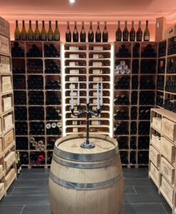 Weinkeller Einrichtung - Auf Mass und mit Beleuchtung