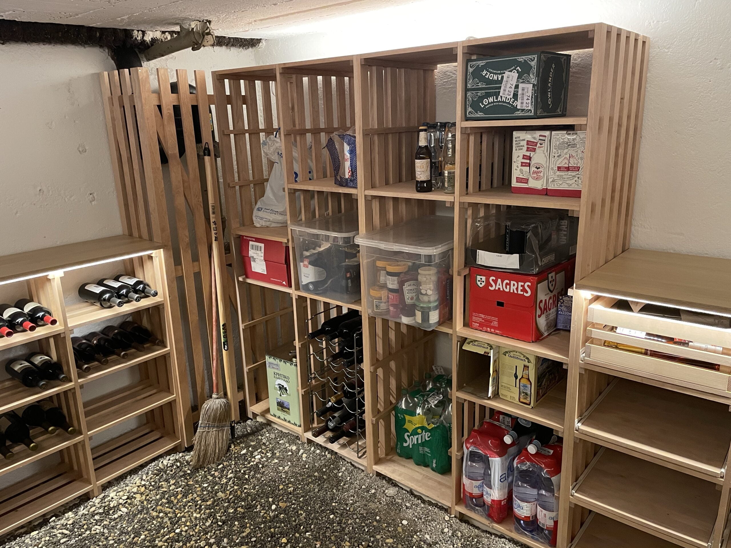 CaveauStar Lagerregale